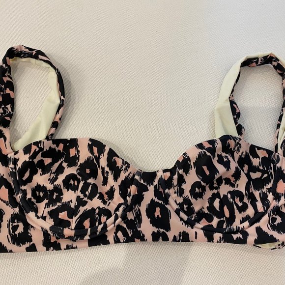 LPA Bessie Top in Astrid Leo - Picture 5 of 5